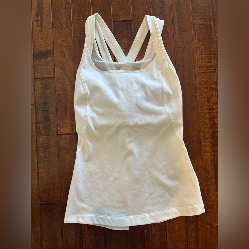 Lululemon athletic tank top barely worn like new